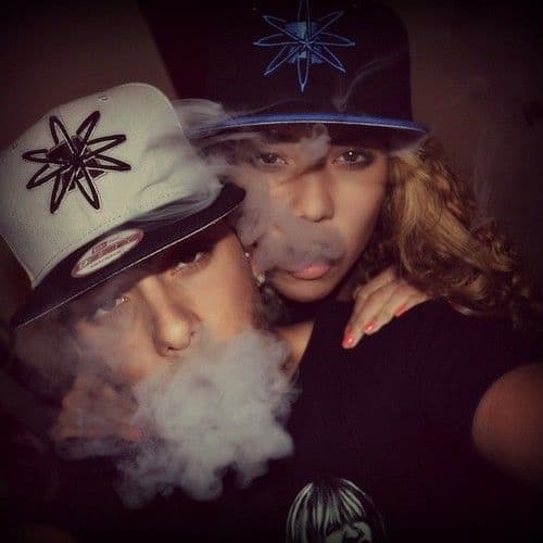 why-smoking-weed-can-be-good-for-your-relationship02